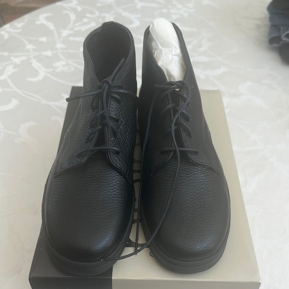 Vintage Brand New Azaleia Black Leather Women’s short boot